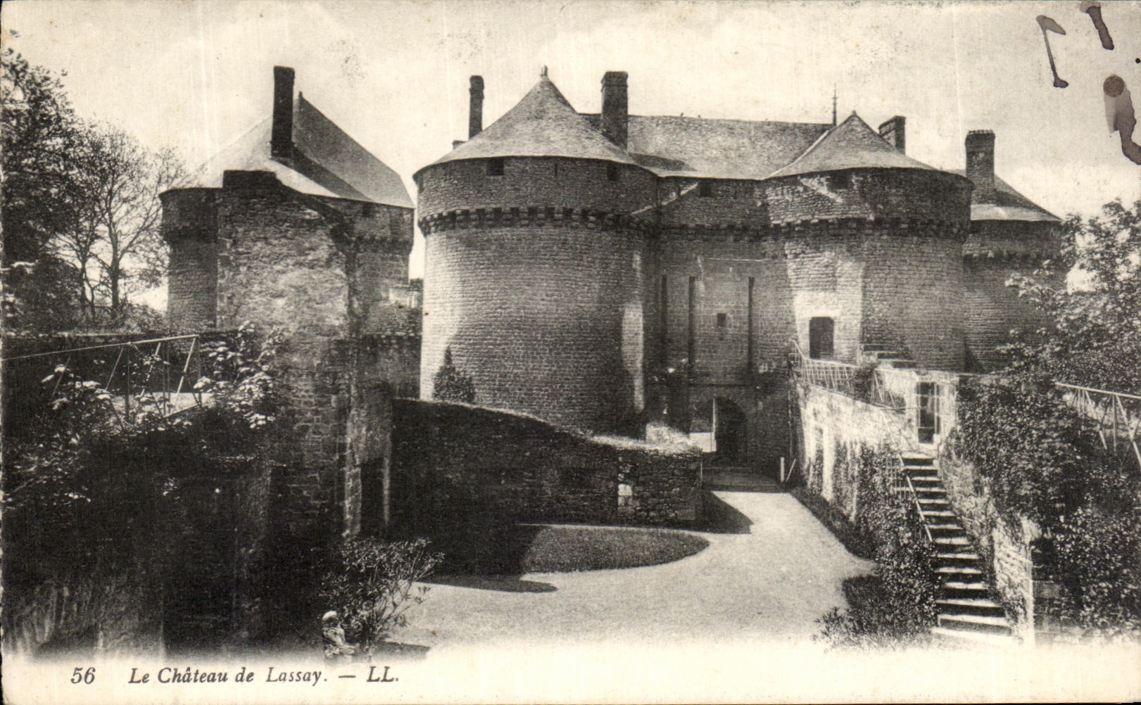 CPA the Castle of Lassay