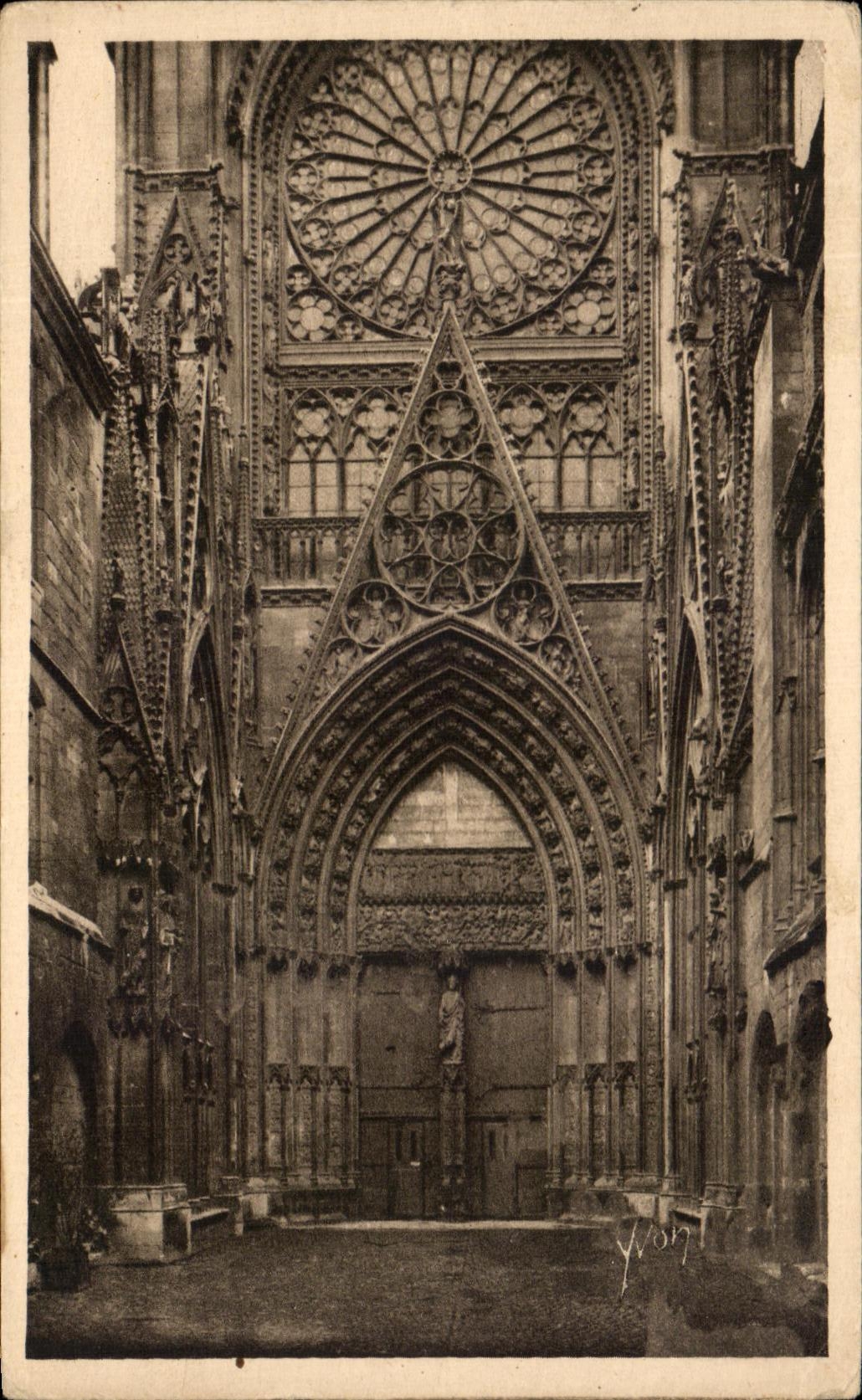 CPA Soft France Rouen Cathedral Court Of the Booksellers