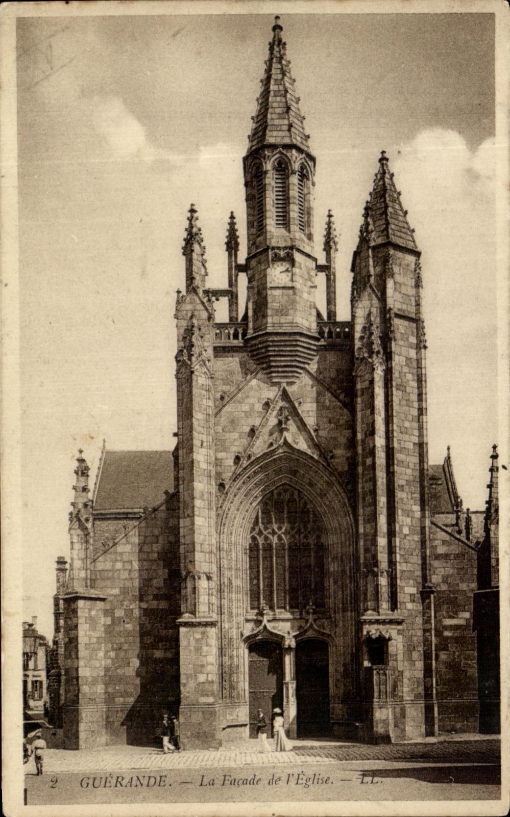 CPA Guerande el ataque frontal de la iglesia