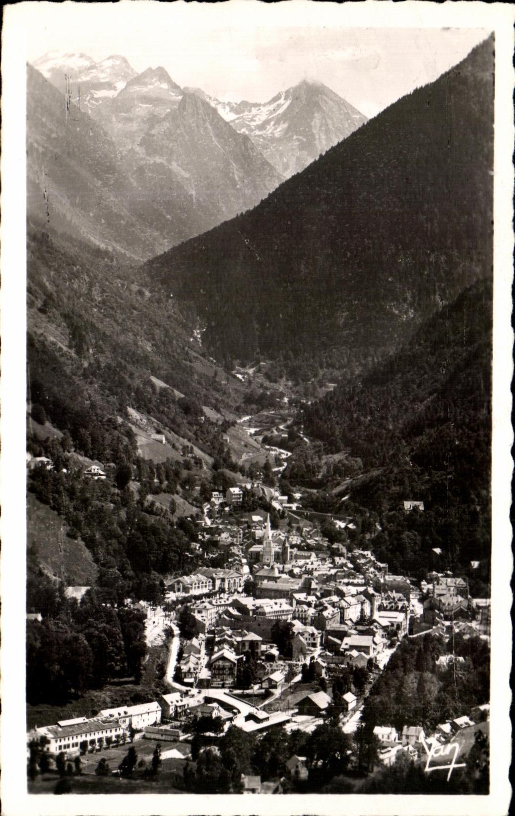 CPSM Cauterets View taken of the Green Nipple