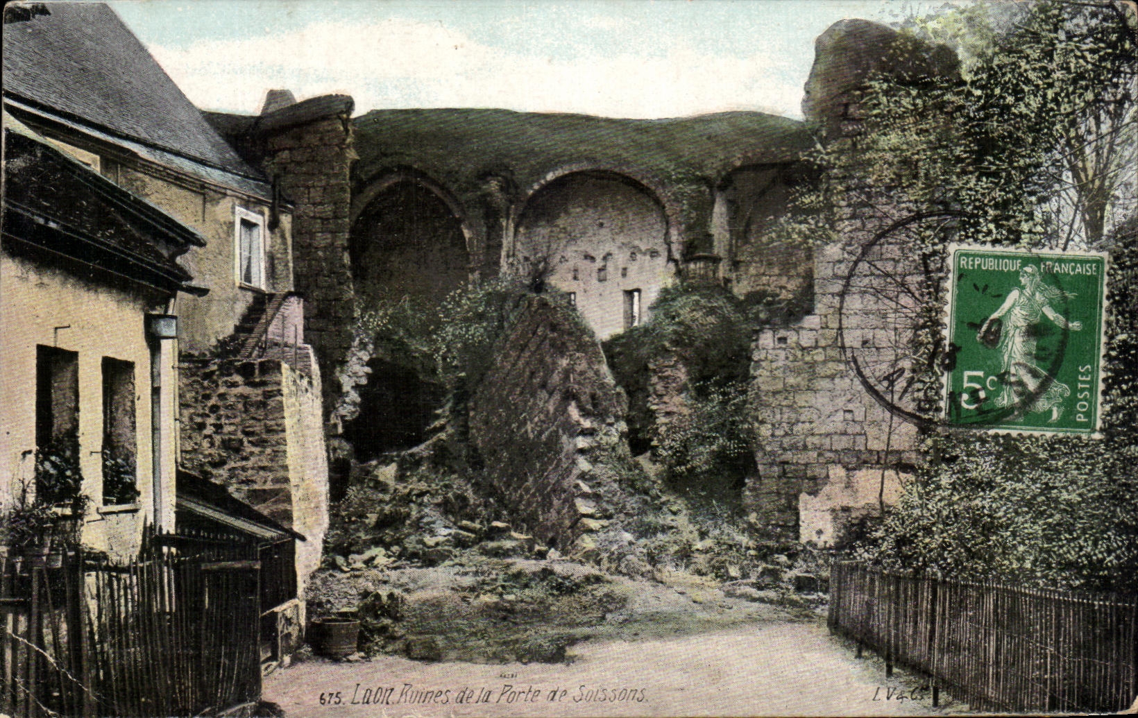 CPA Laon Ruins of the Gate of Soissons