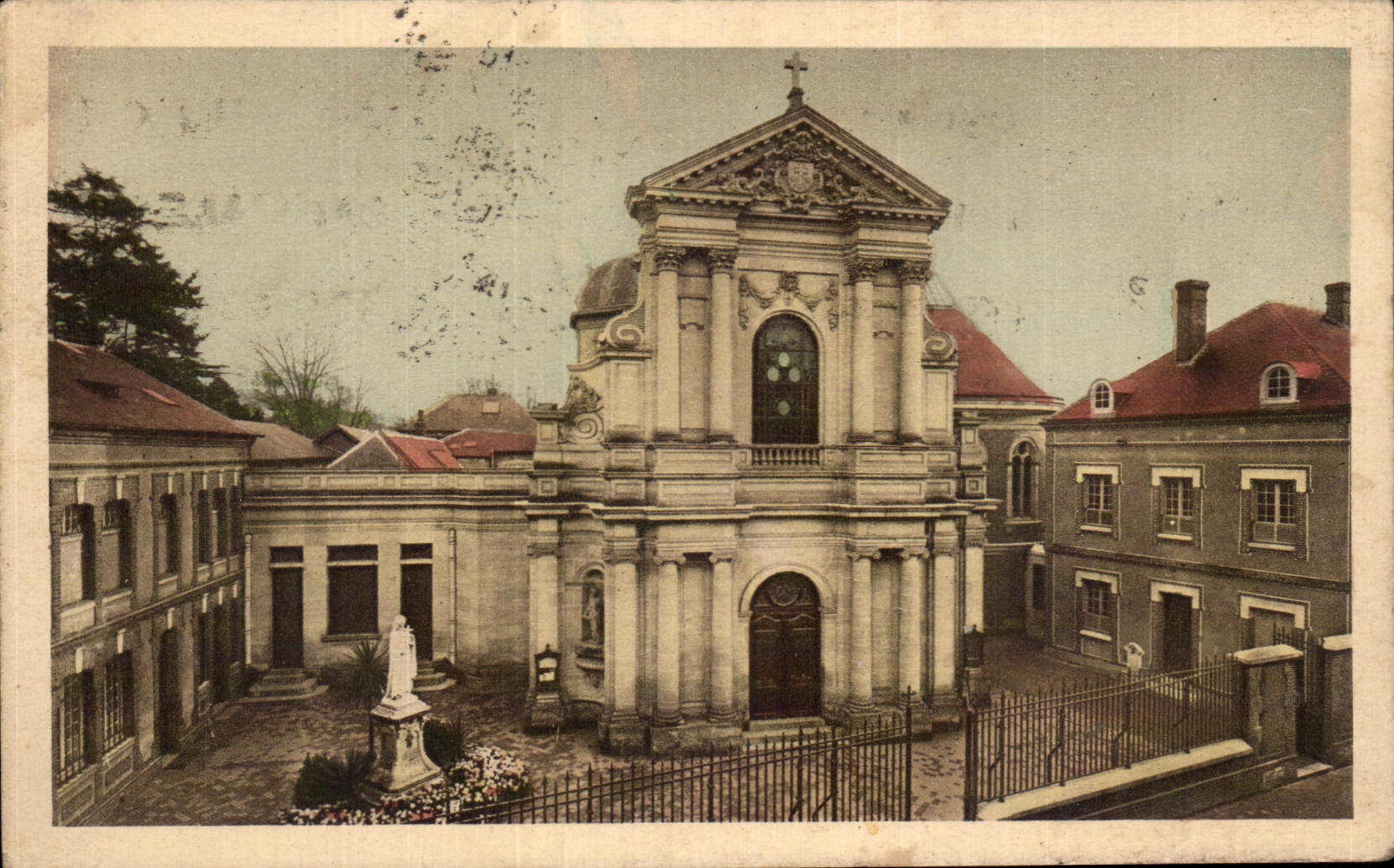 CPA La Chapelle of the Carmelite nuns of Lisieux the Frontage