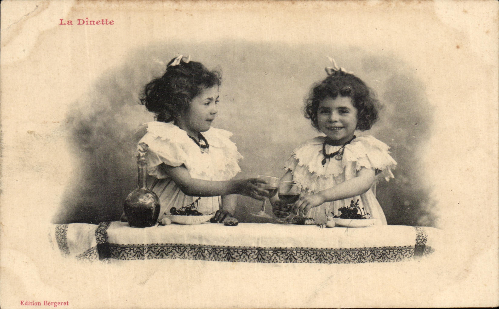 Ninos de la fantasia de CPA el partido de te de la muneca