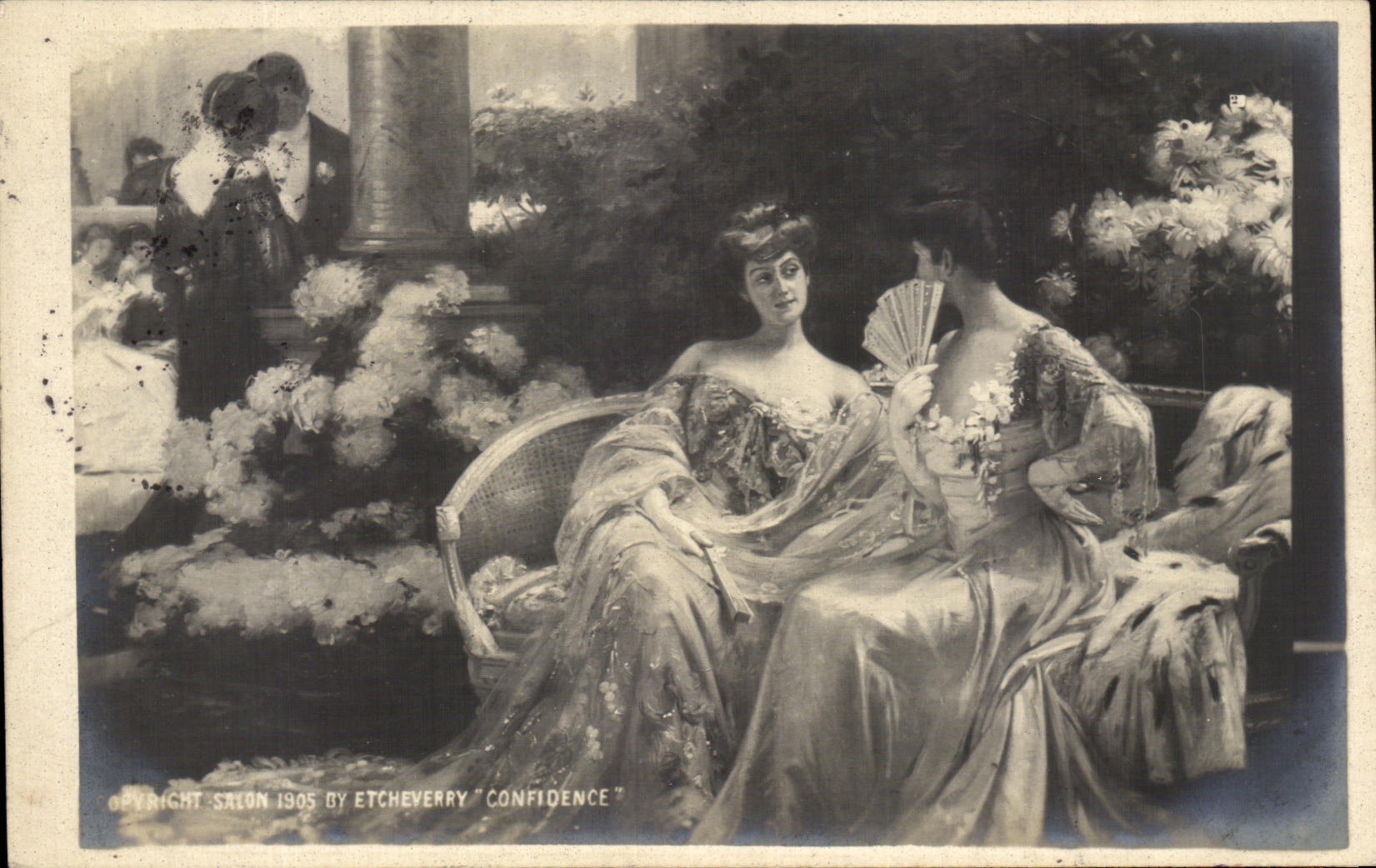 CPA Fantaisie Femme Etcheverry Confidence Eventail