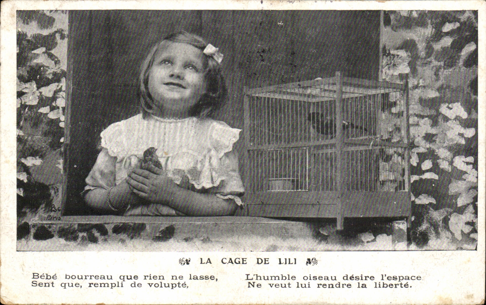 La jaula del nino de CPA Fantaisie tiene pajaros