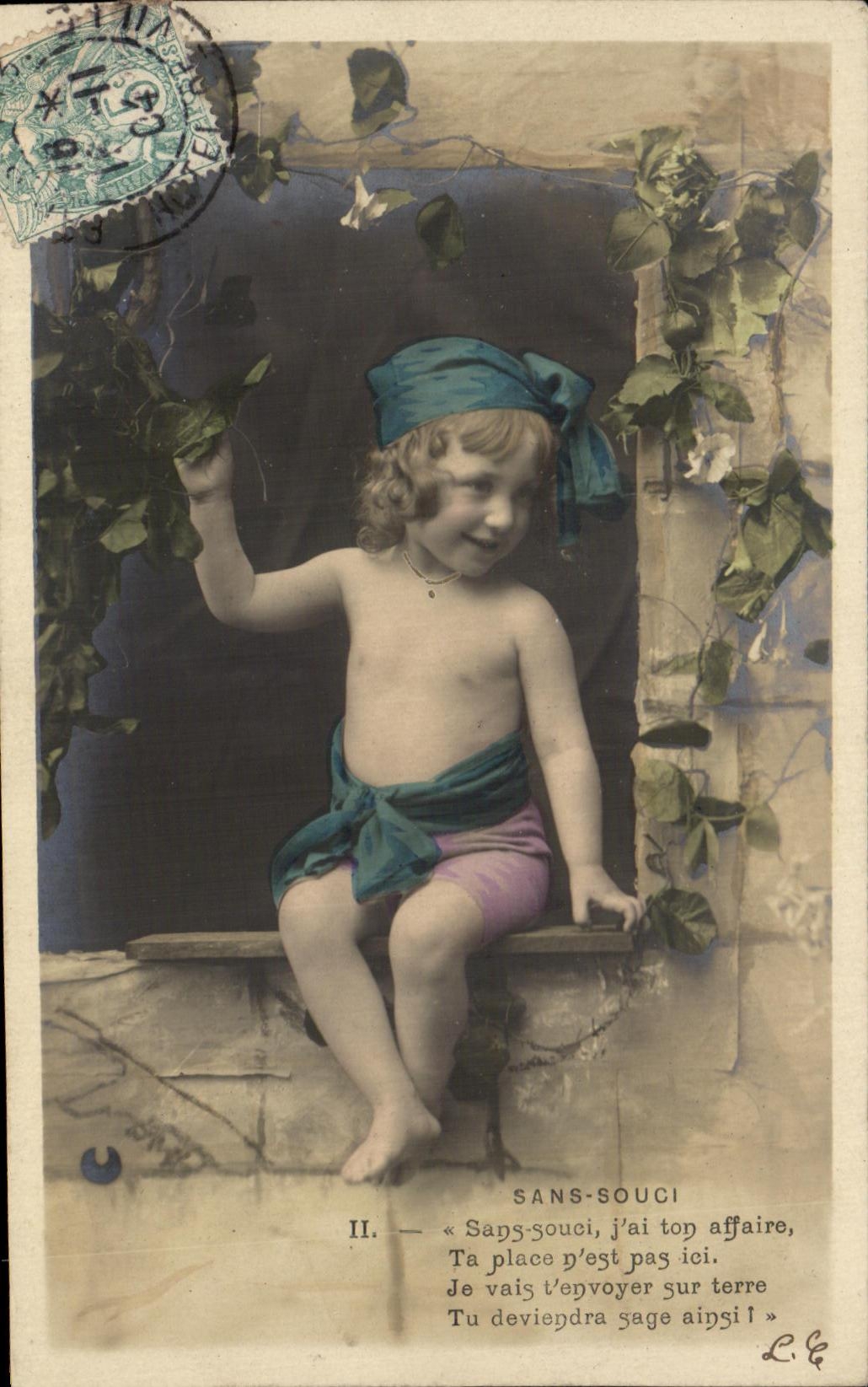 Nino de la fantasia de CPA sin la preocupacion