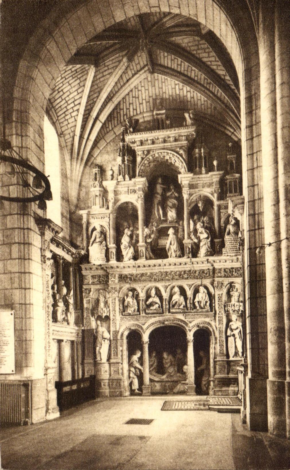 CPA the Saints De Solesmes La Chapelle Of Our Lady Transept Of Left