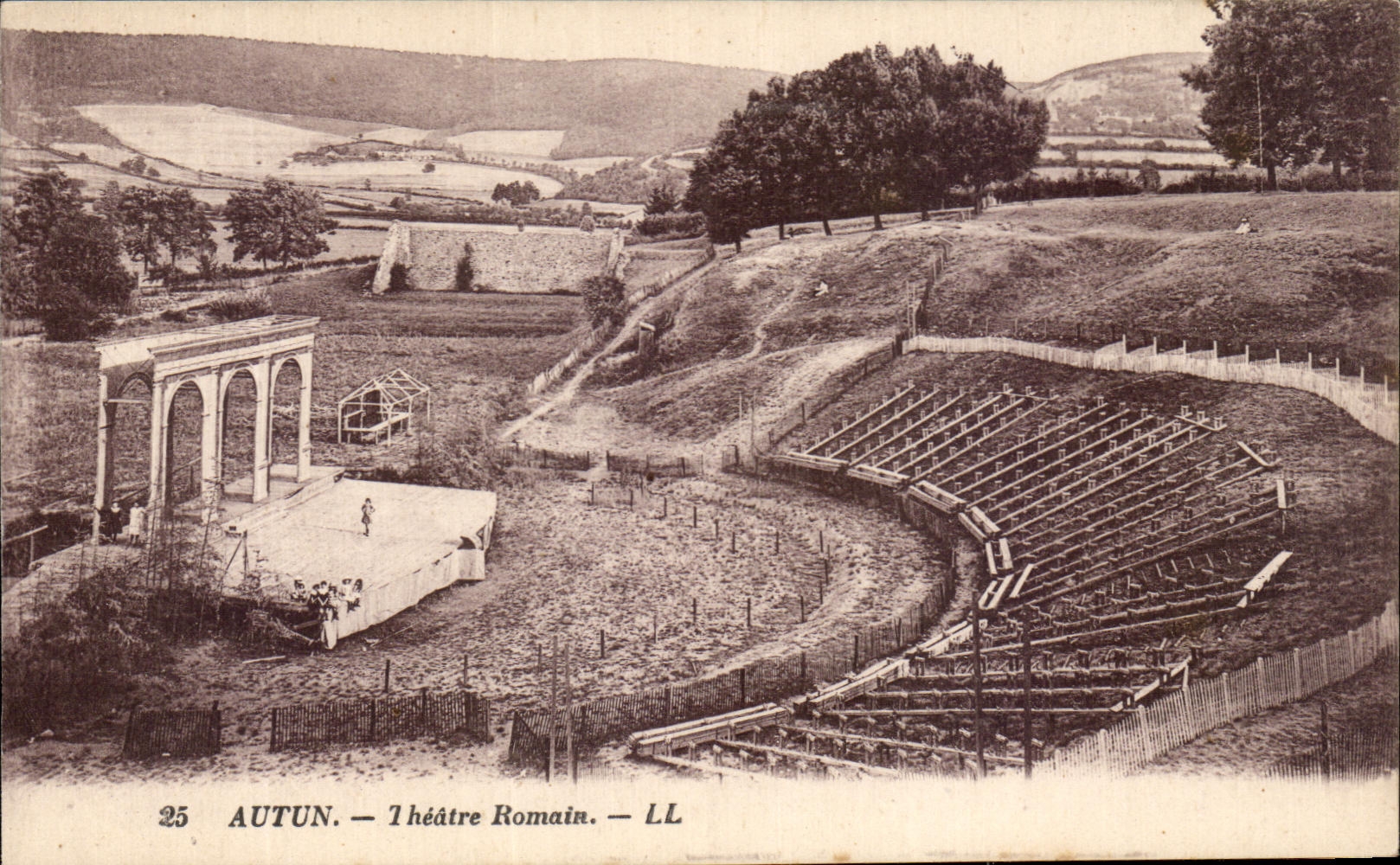 CPA Autun Romain Theater