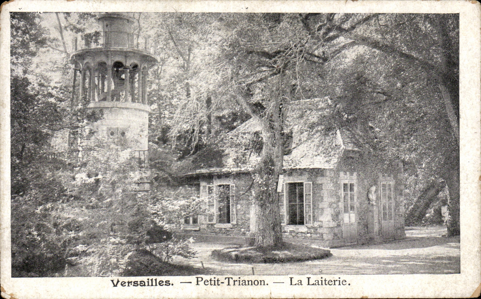 CPA Versailles Petit Trianon La Laiterie