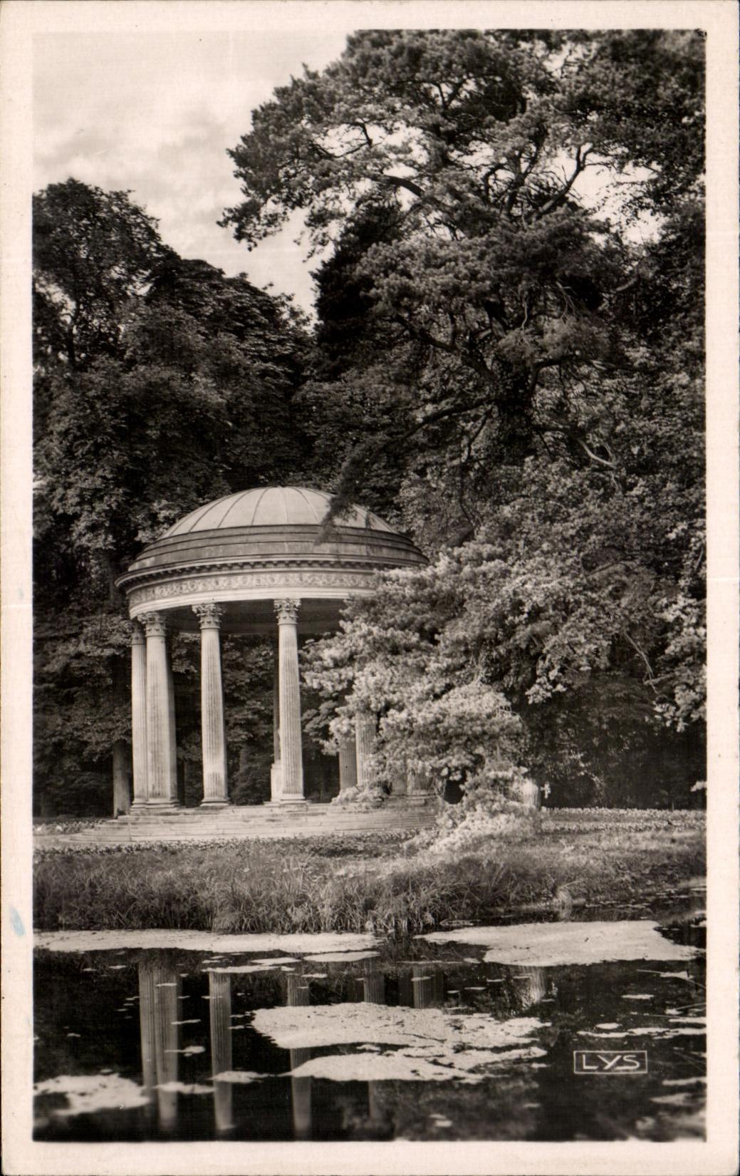 CPA Versailles Le Hameau Le Temple de l'Amour 
