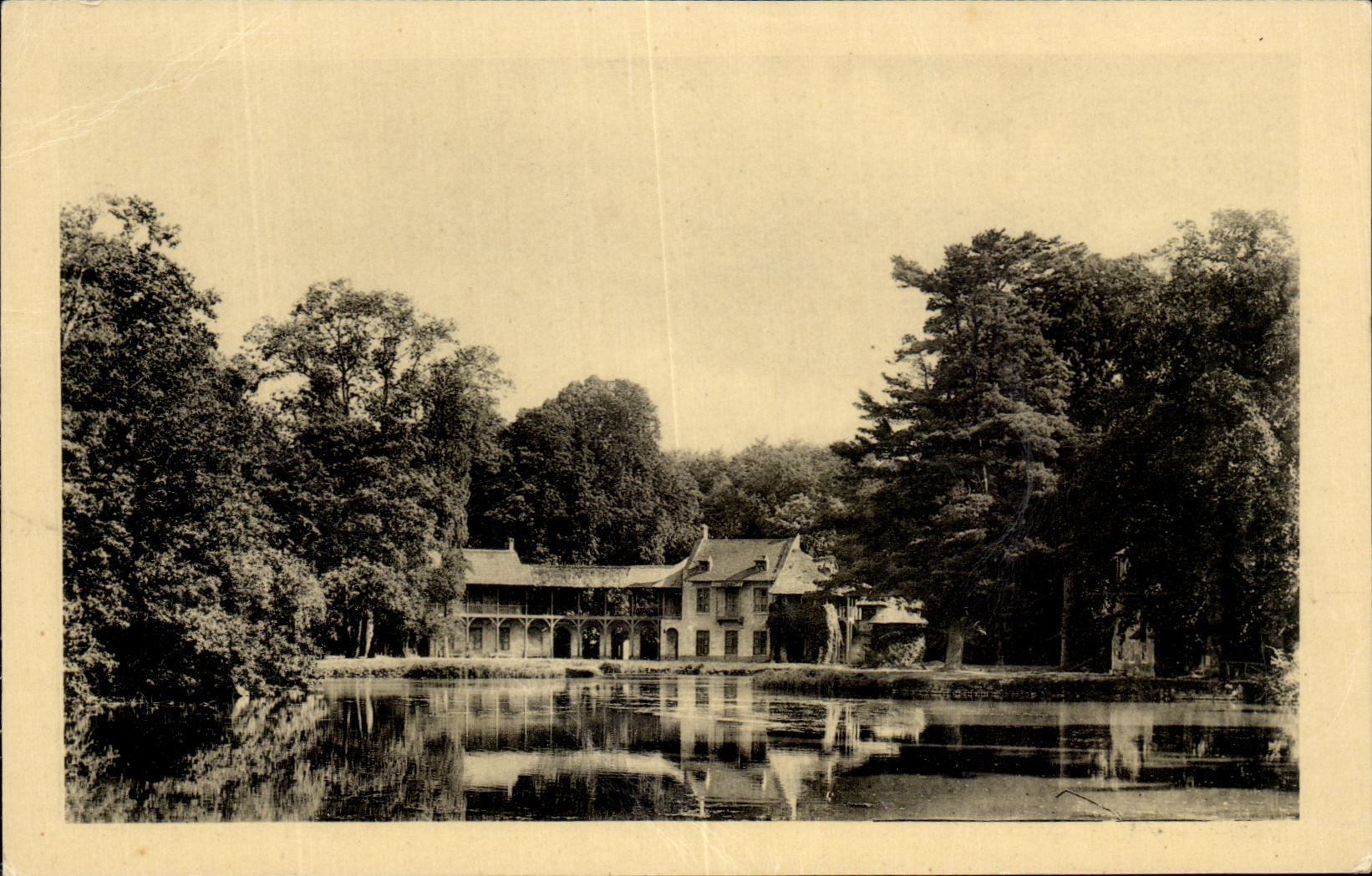 CPA Versailles Hemeau Du Petit Trianon Maison De La Reine