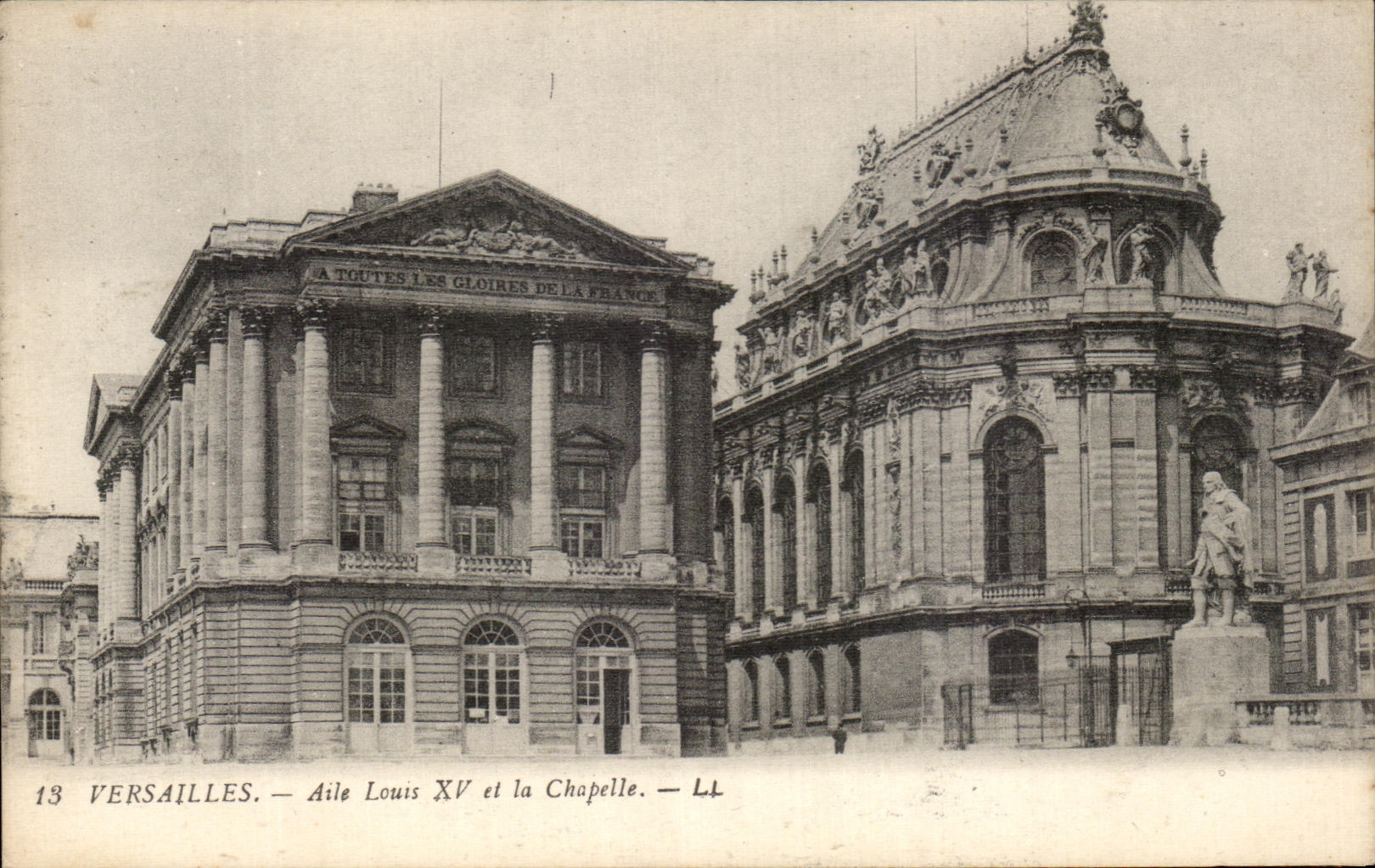 CPA Versailles Aile Louis XV et la Chapelle