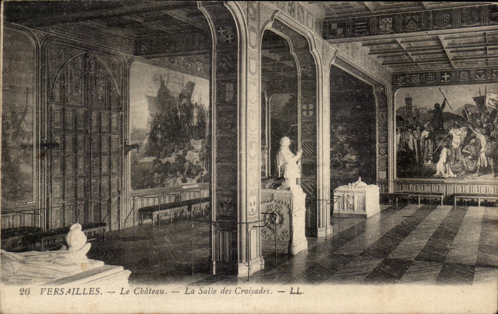CPA Versailles Le Chateau La Salle des Croisades
