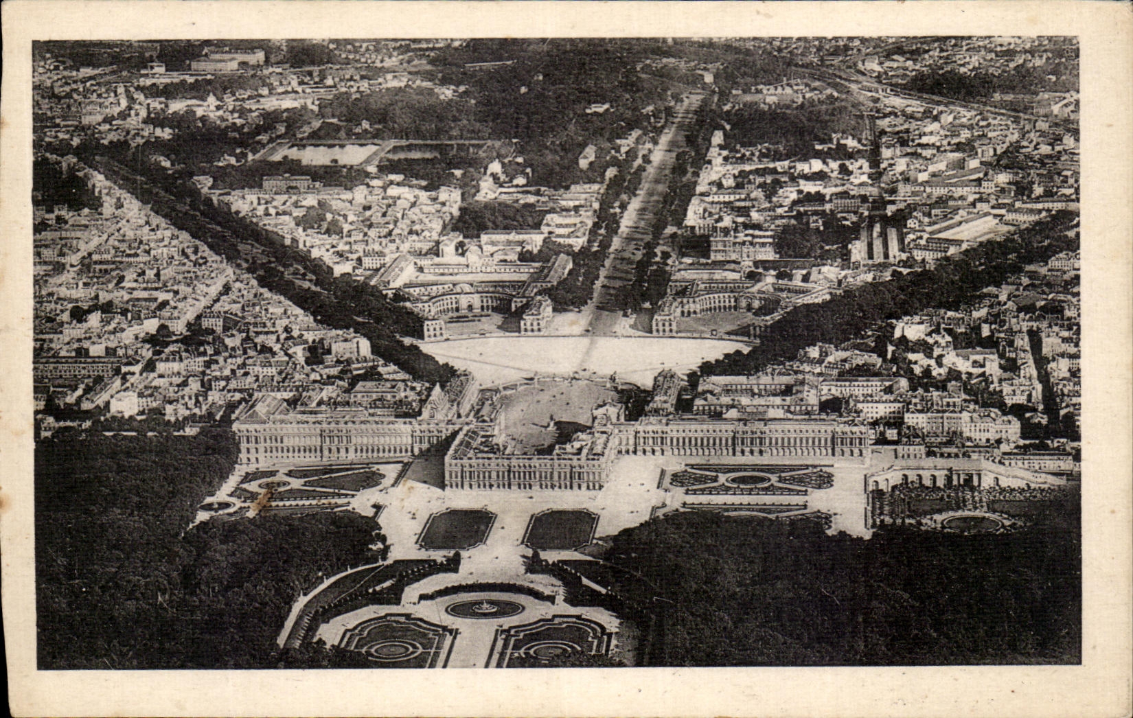 CPA Chateau de Versailles Vue Aerienne