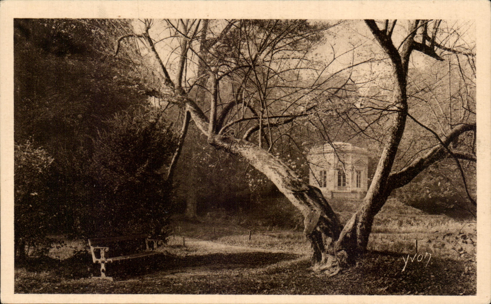 CPA Versailles petit Trianon Le Temple de la Musique
