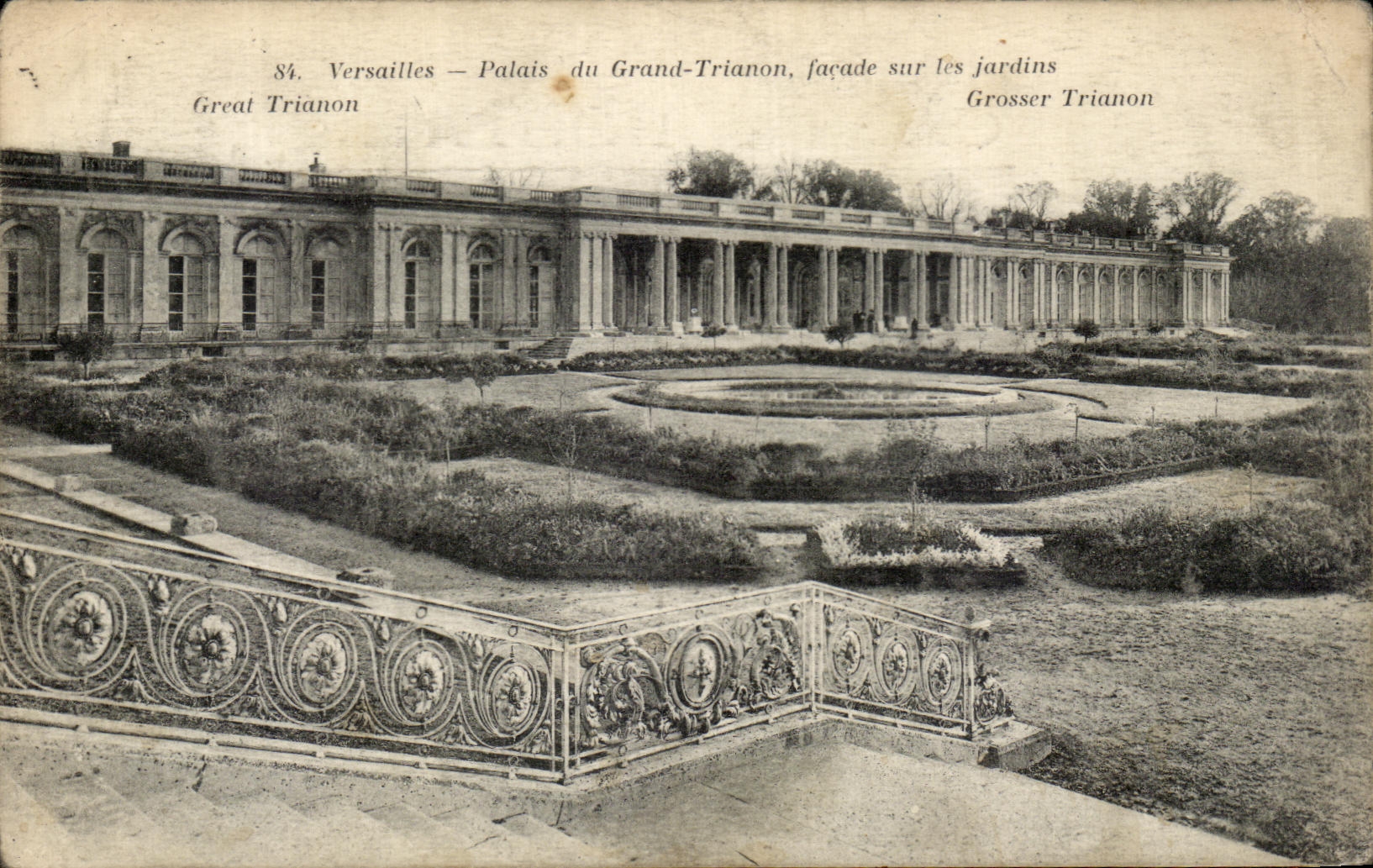 CPA Versailles Palais du Grand Trianon Facade Sur les Jardins Grosse Trianon