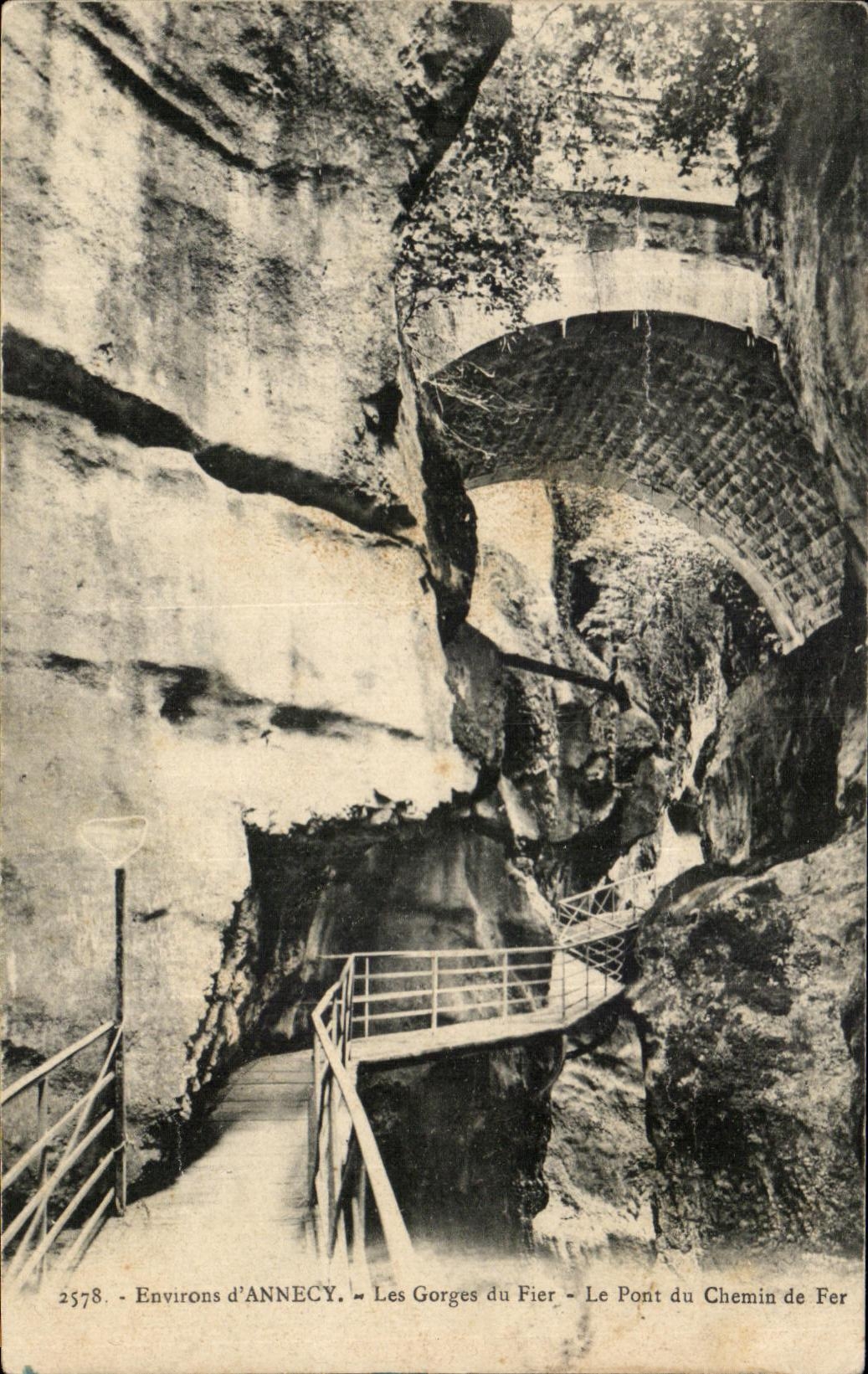 CPA Surroundings of Annecy Falls of Trusting the bridge Of the Railroad