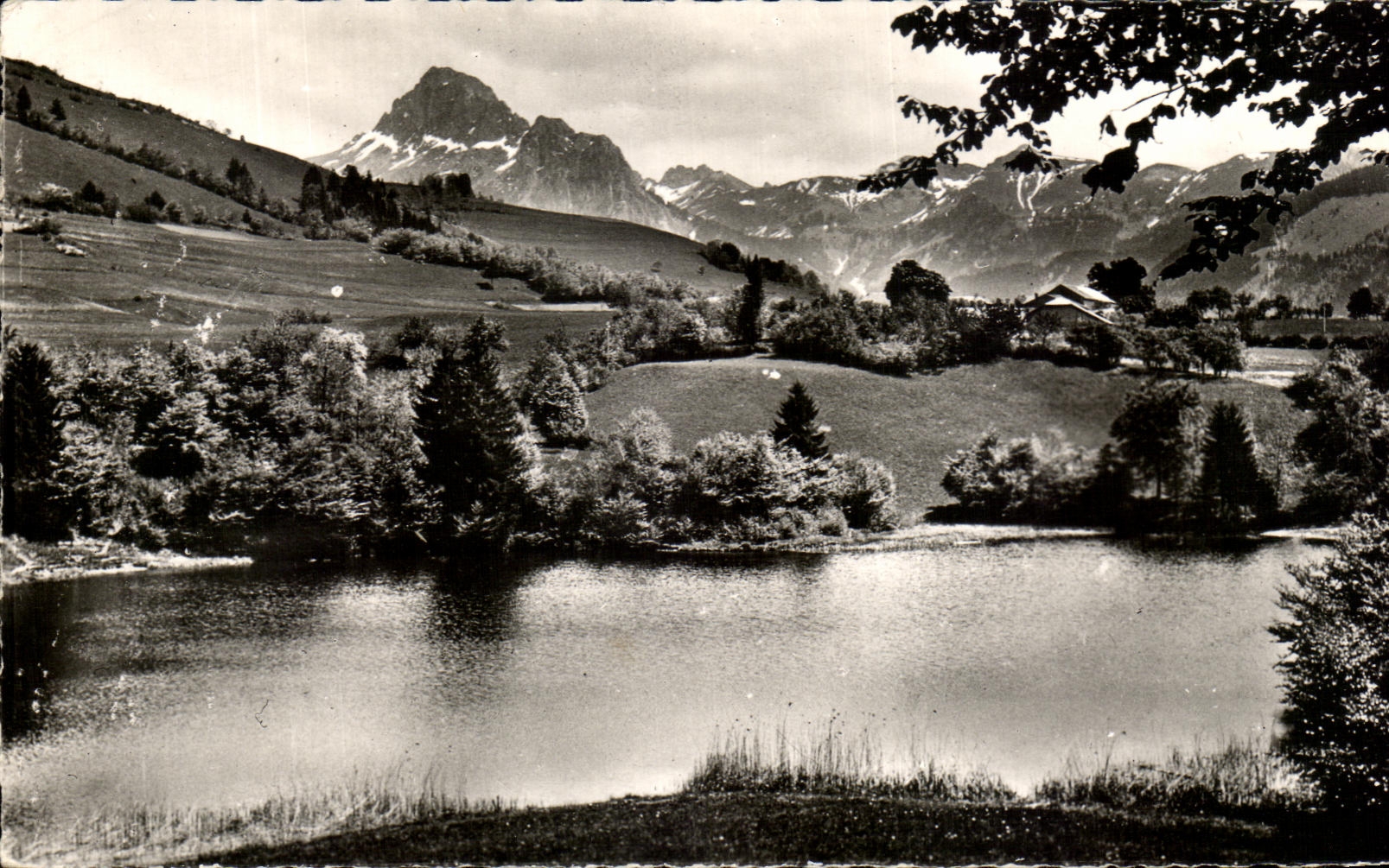 CPA mounts of Chablais the Lake of Beunaz and the Tooth of Oche