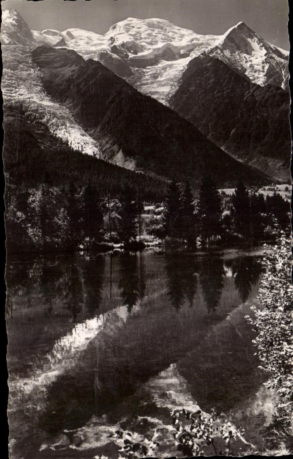 CPA Chamonix the lake of Gaillands