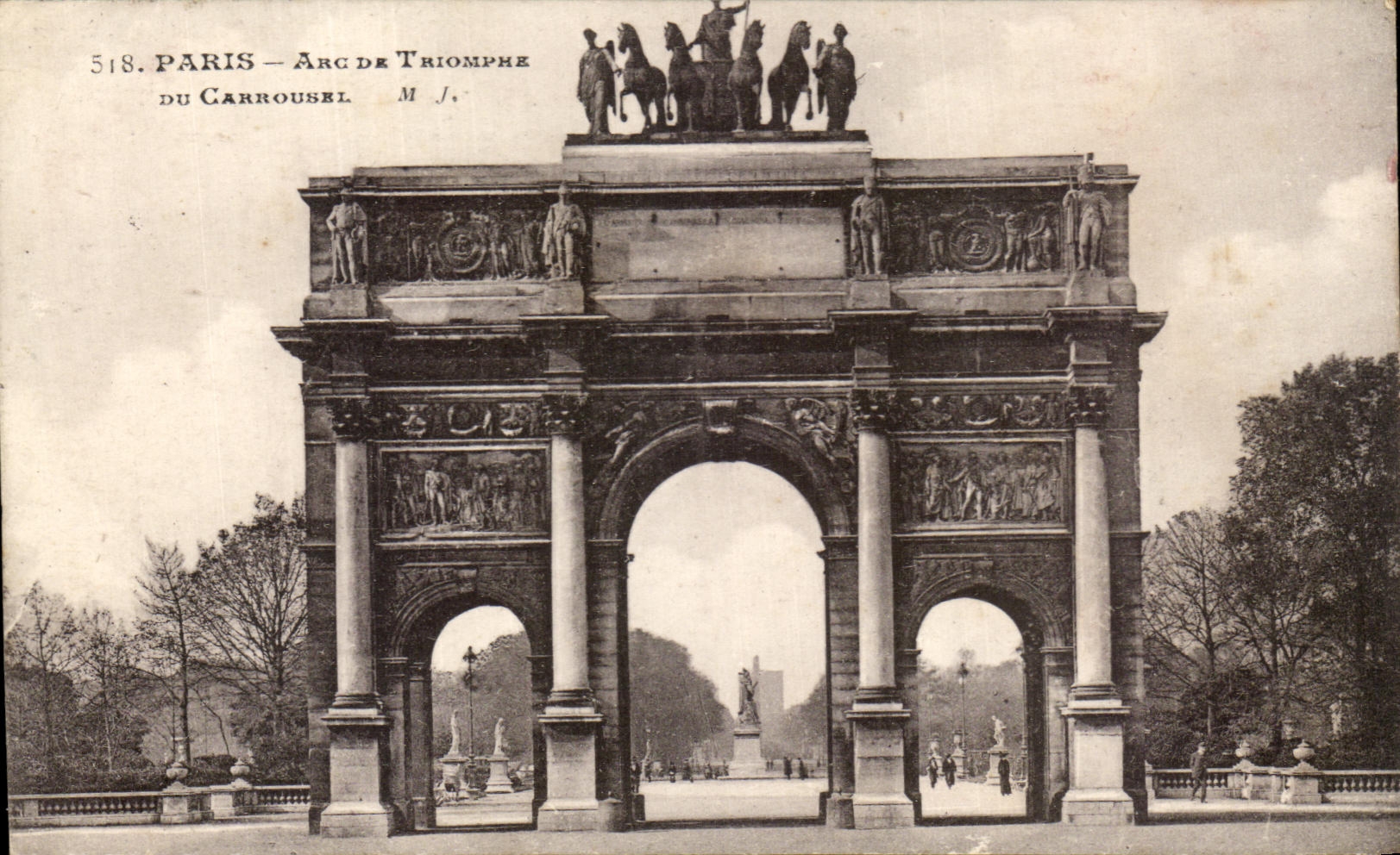 CPA Paris Arc de Triomphe Louvre Carousel
