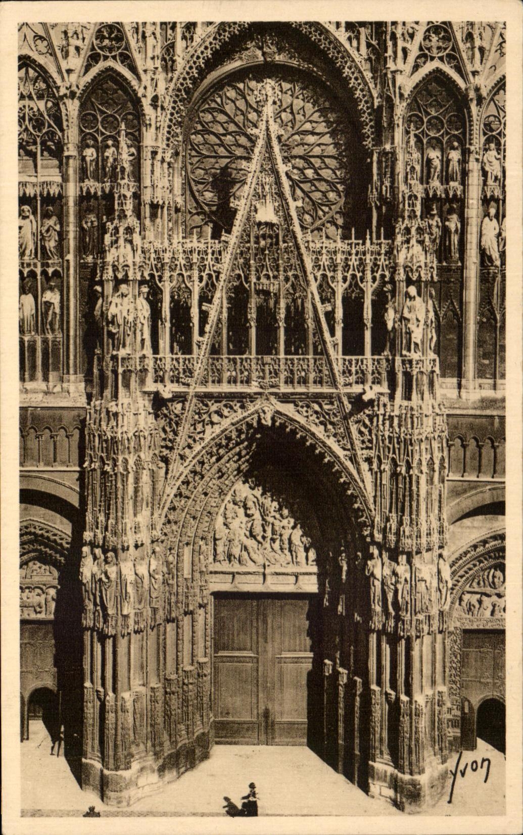 CPA Rouen Detail of Gate