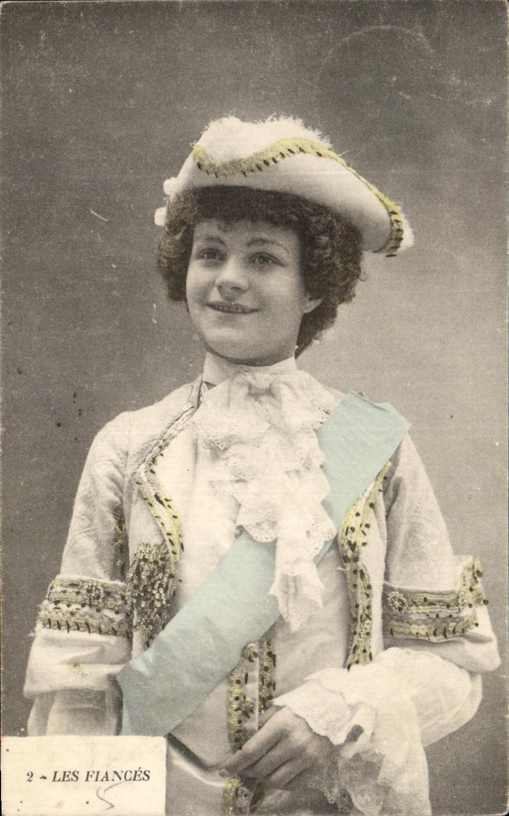 Young CPA Fantaisie hommeles be engaged