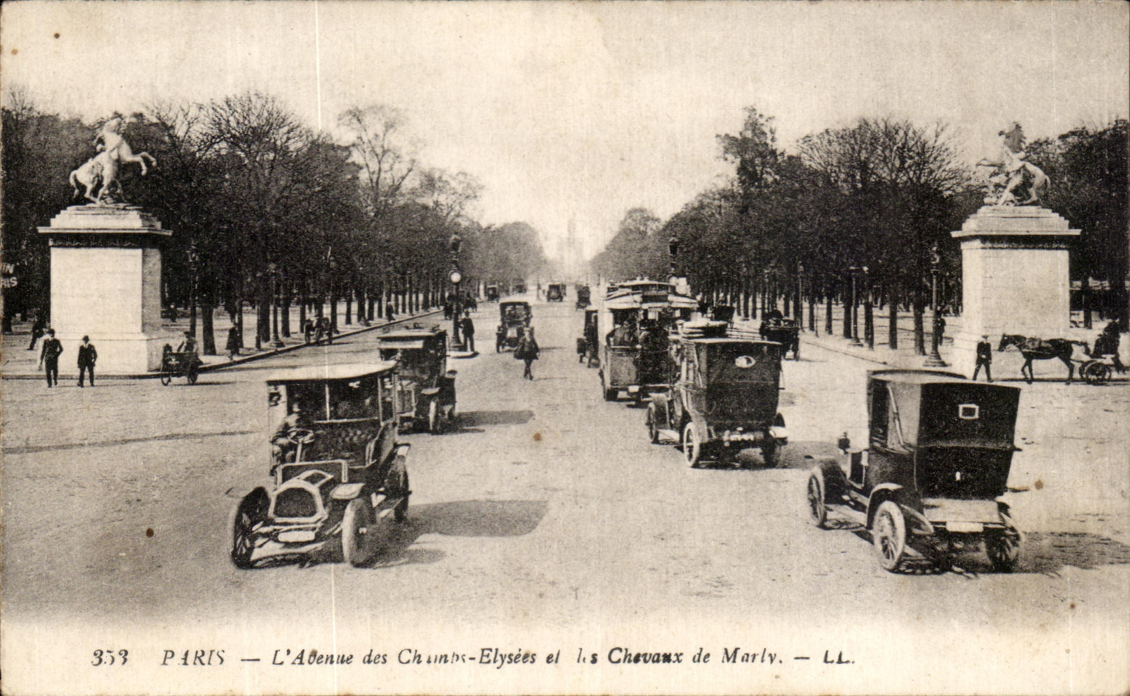 CPA Paris the Avenue Of the Champs Elysees And the Automobile Horses De Marly