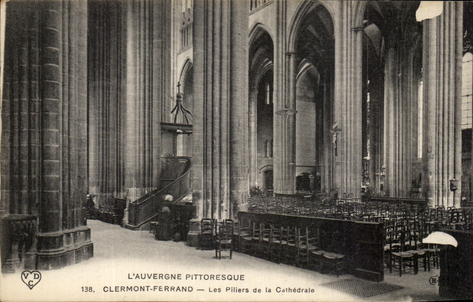 CPA Picturesque Auvergne Clermont Ferrand Pillars of the Cathedral
