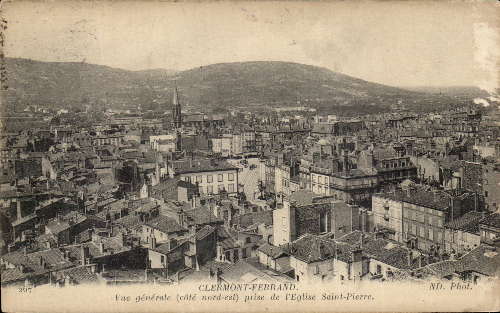 CPA Clermont Ferrand View Taken of the Church Pierre Saint