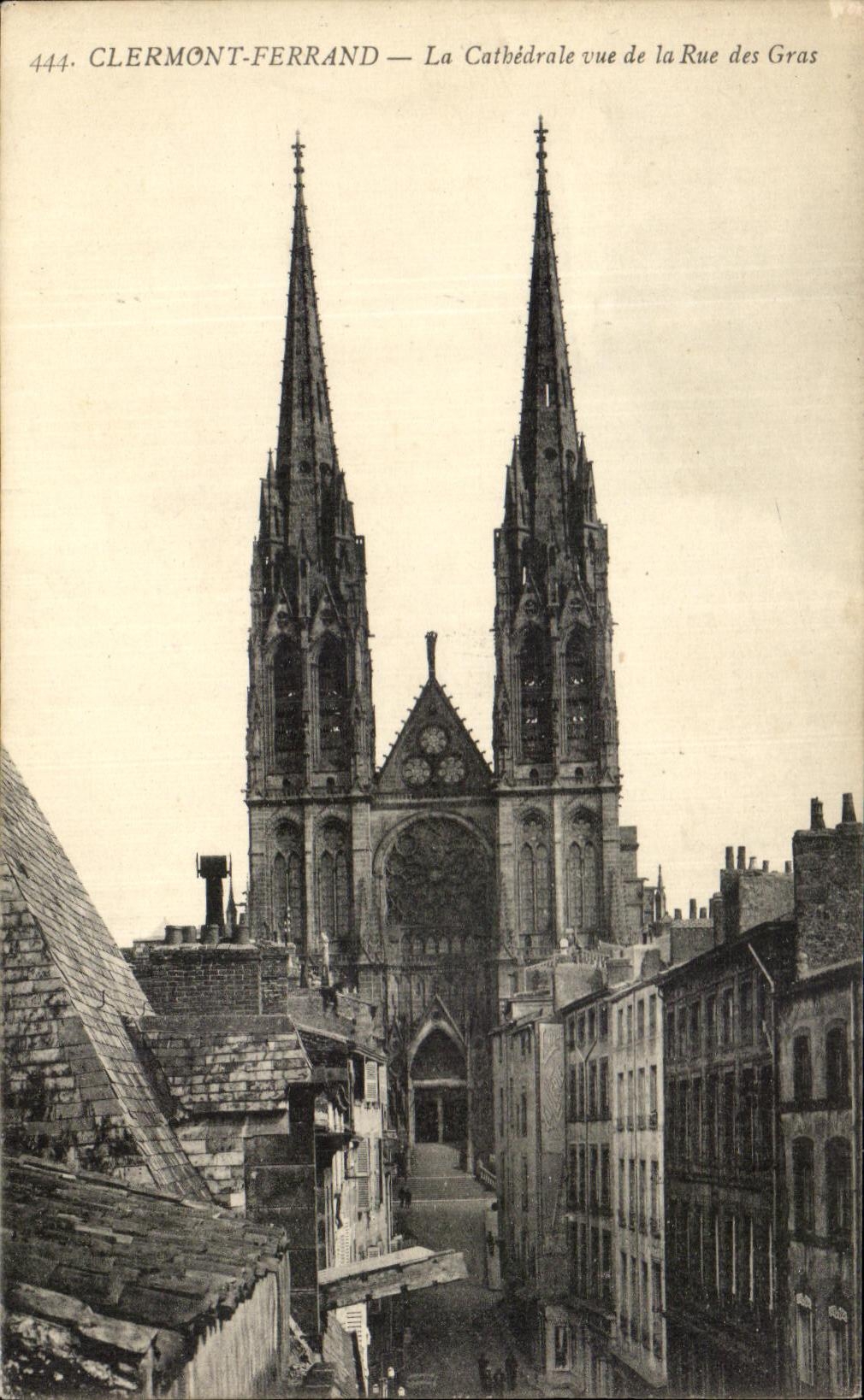 CPA Clermont Ferrand the Cathedral Seen Of the Street of the Fats