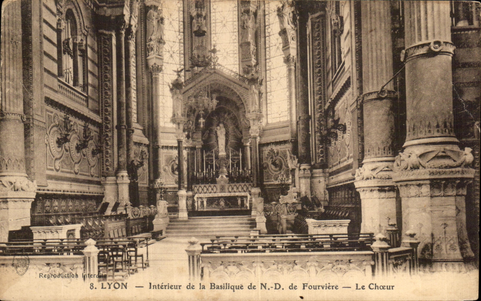 CPA Interior Lyon Of the ND Basilica of Fourviere Chorus