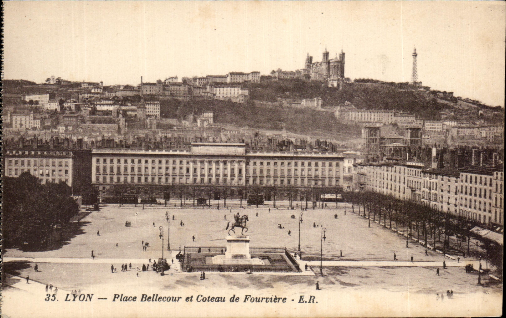CPA Lyon Places Bellecour and Coteau of Fourviere