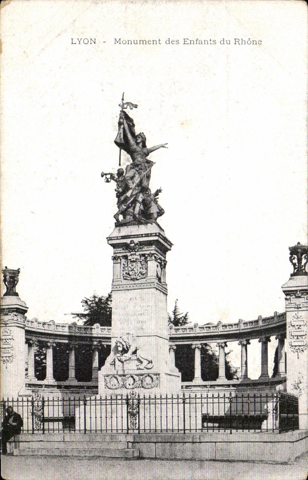 CPA Lyon Monument of the Children of the Rhone