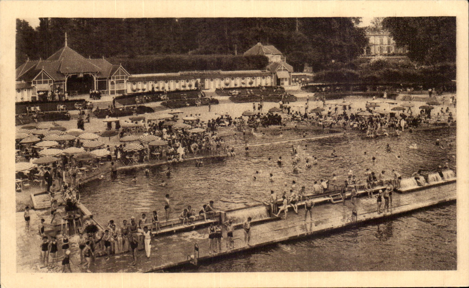 CPA la playa de las piscinas de Adan de la isla y del casino