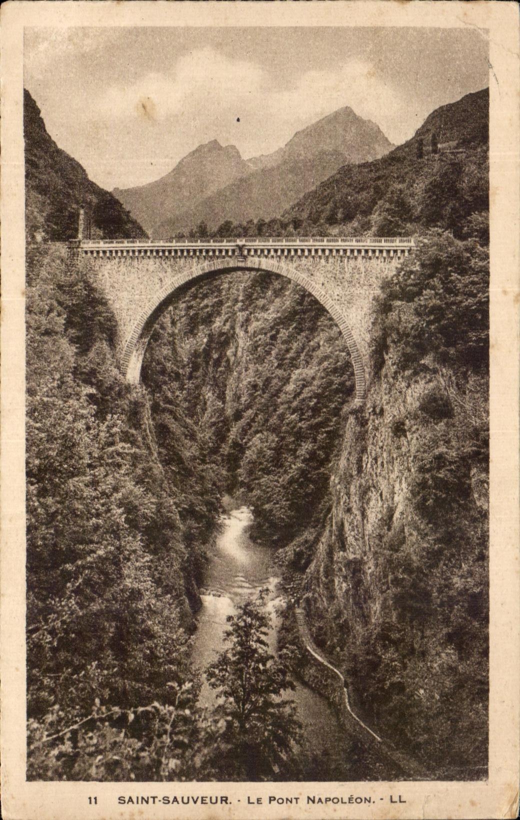 CPA Saint Saver the Napoleon Bridge