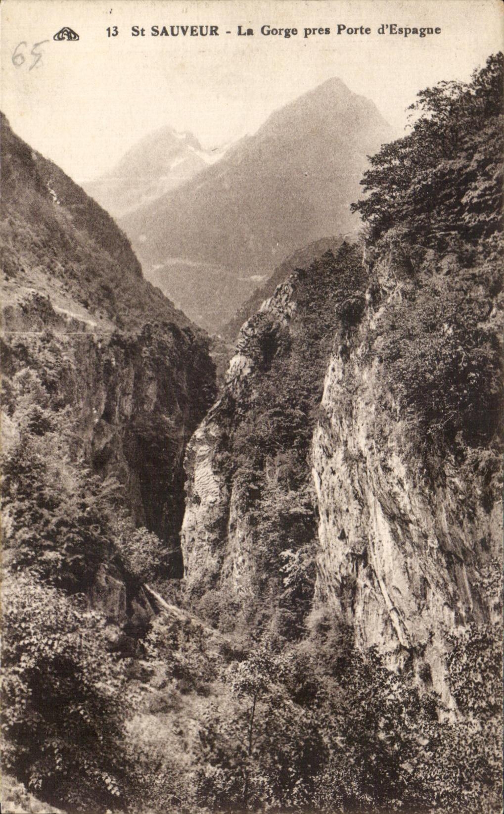 CPA Saint Saver the Throat close Gate of Spain