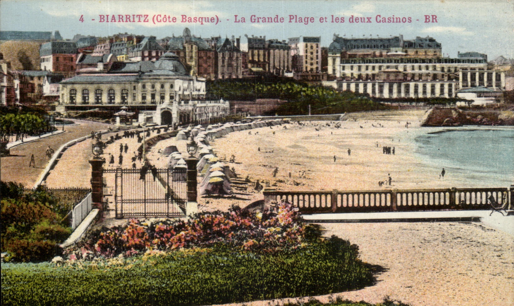 CPA Biarritz La Grande Plage Et Les Deux Casinos