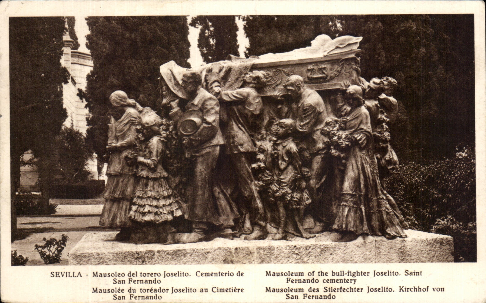 CPA Sevilla mausoleum of the Joselito toreador to the cemetery San Fermando Bullfight
