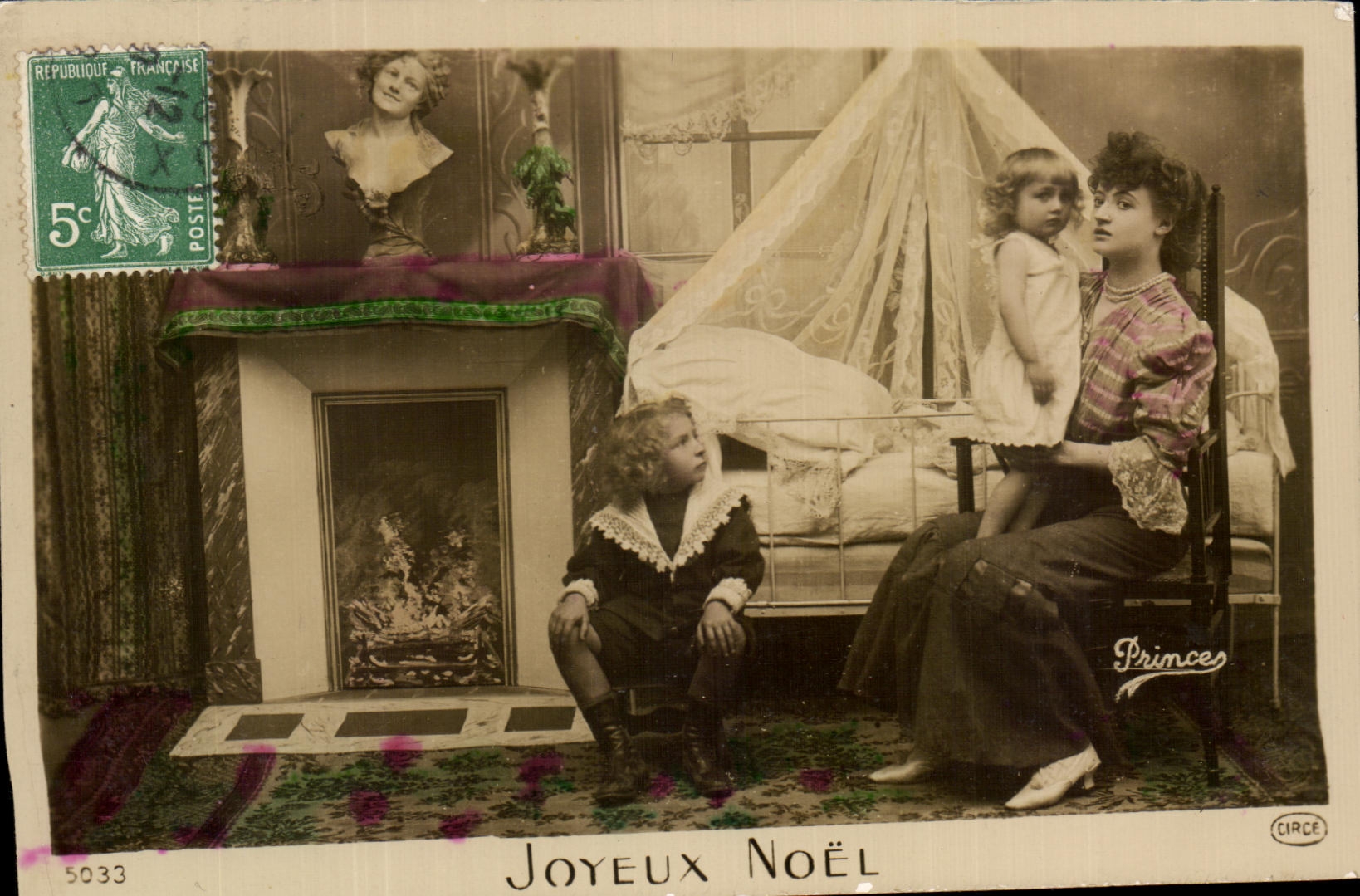 CPA Fantaisie Femme et enfants Joyeux Noel