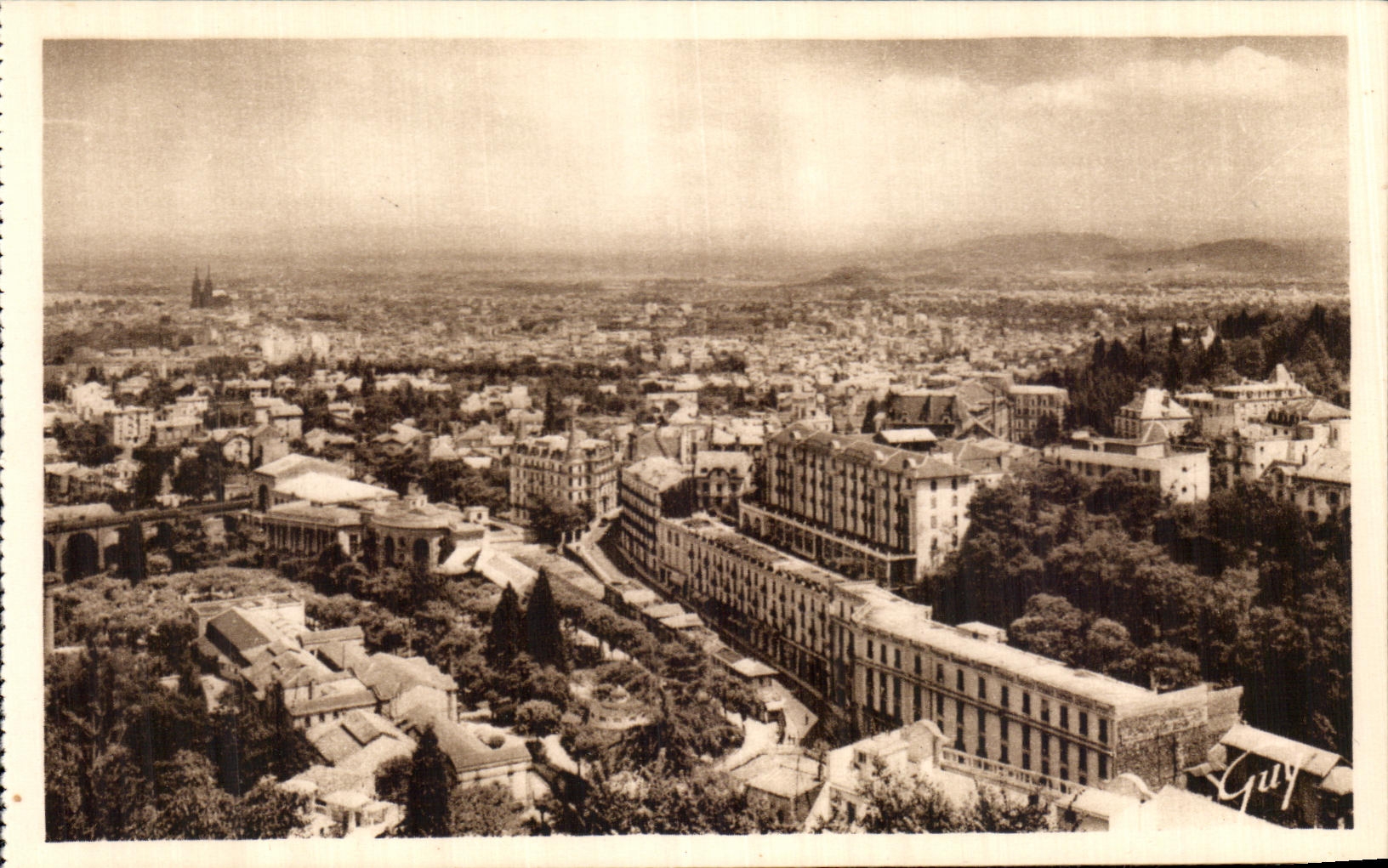 CPA Clermont Ferrand View taken De Royat