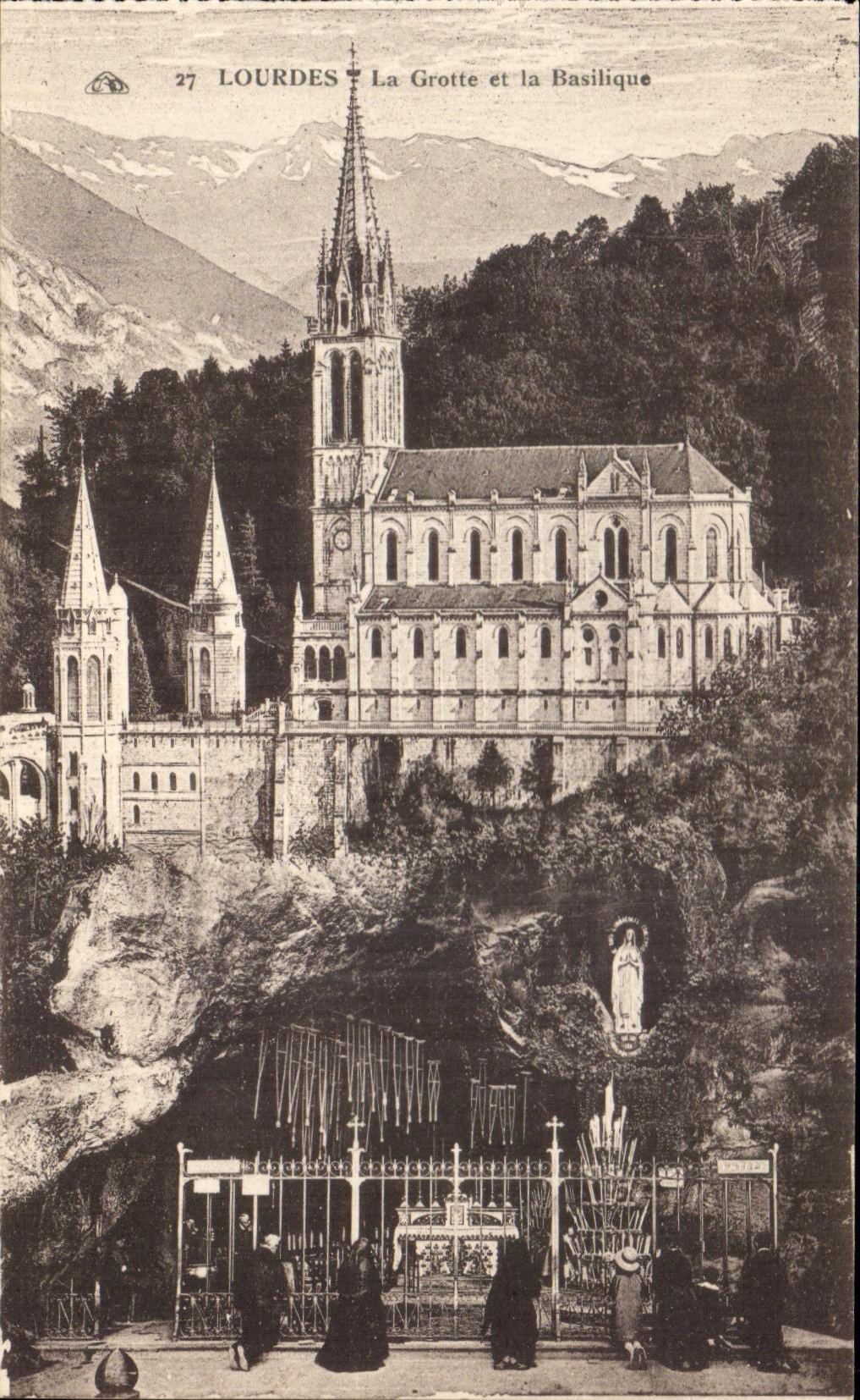 CPA Lourdes the Cave and the Basilica
