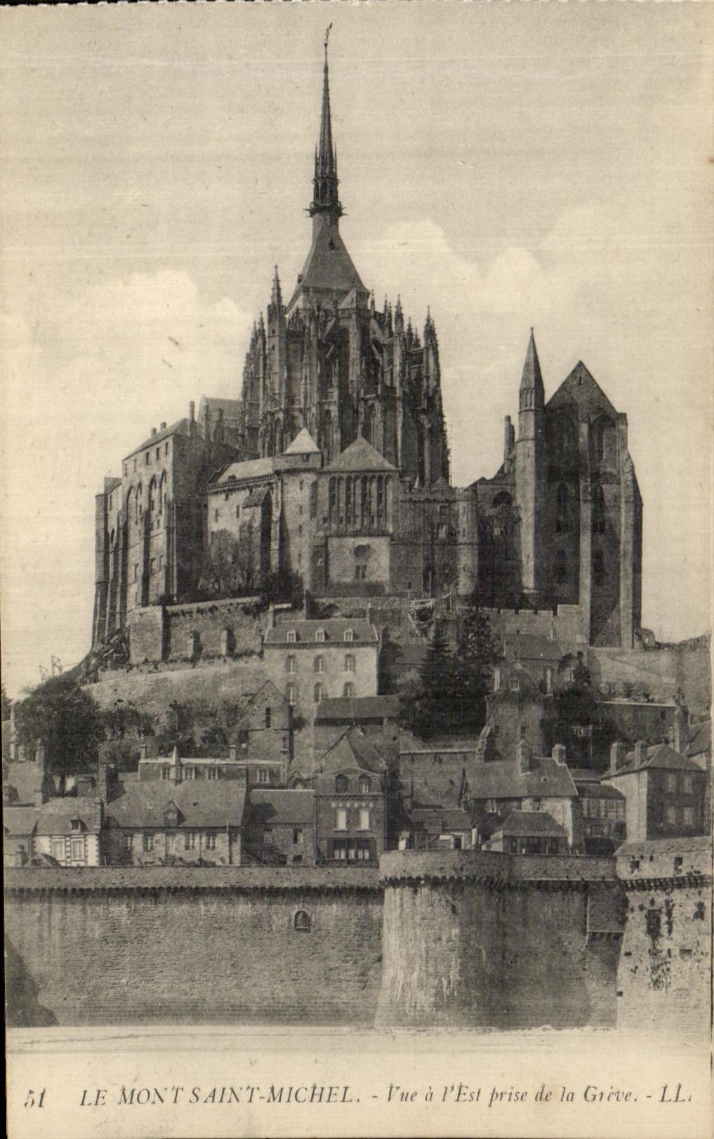 CPA Mont Saint Michel Seen in the East taken of the Strike