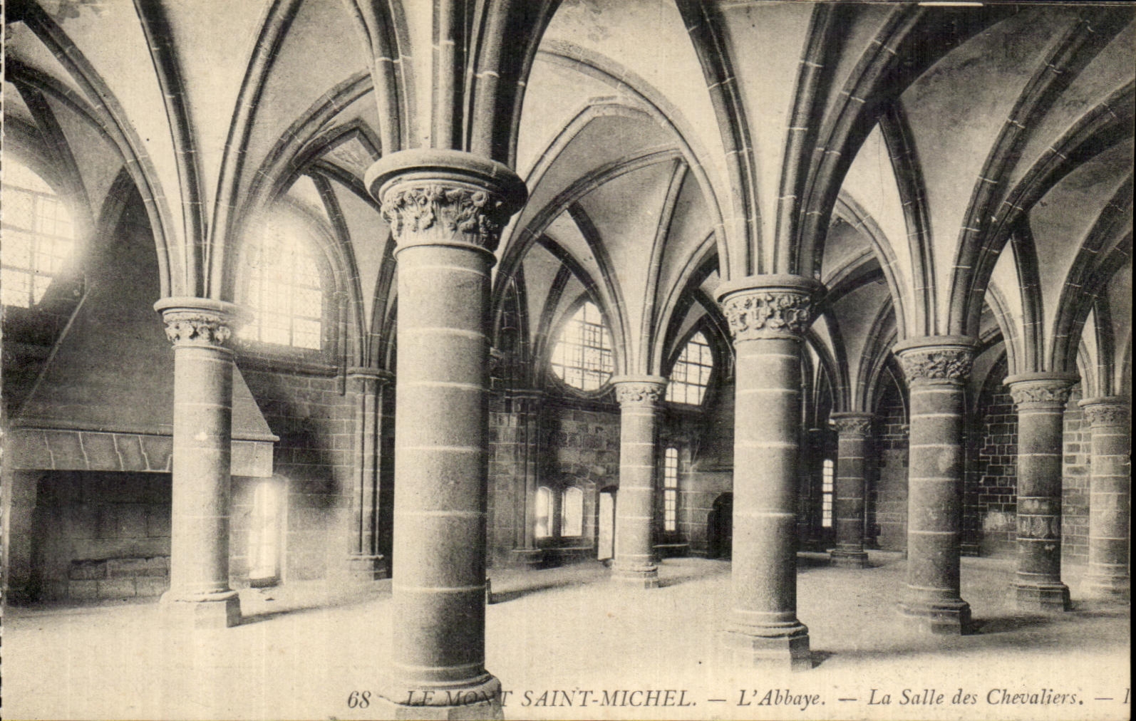 CPA Mont Saint Michel the Abbey the Room of the Knights