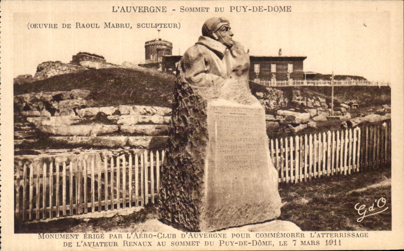 CPA Auvergne Sommet Of Puy De Dome Monument Sets up By L Aero Club of Auvergne Renaux