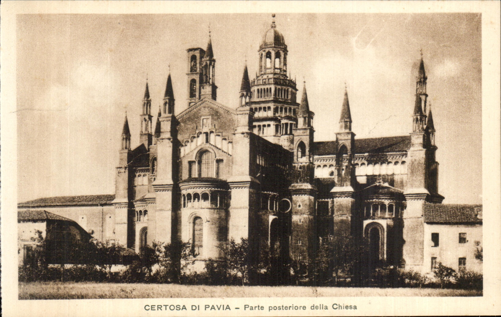 El Di Pavia de CPA Certosa sale del della Chiesa de Posteriore