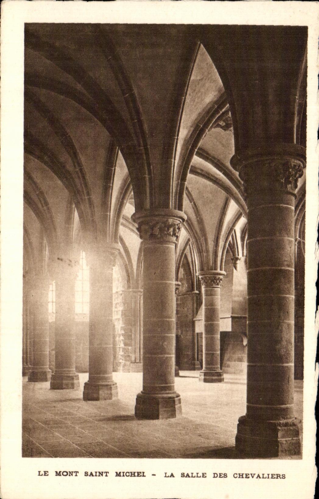 CPA Mont Saint Michel the Room Of the Knights