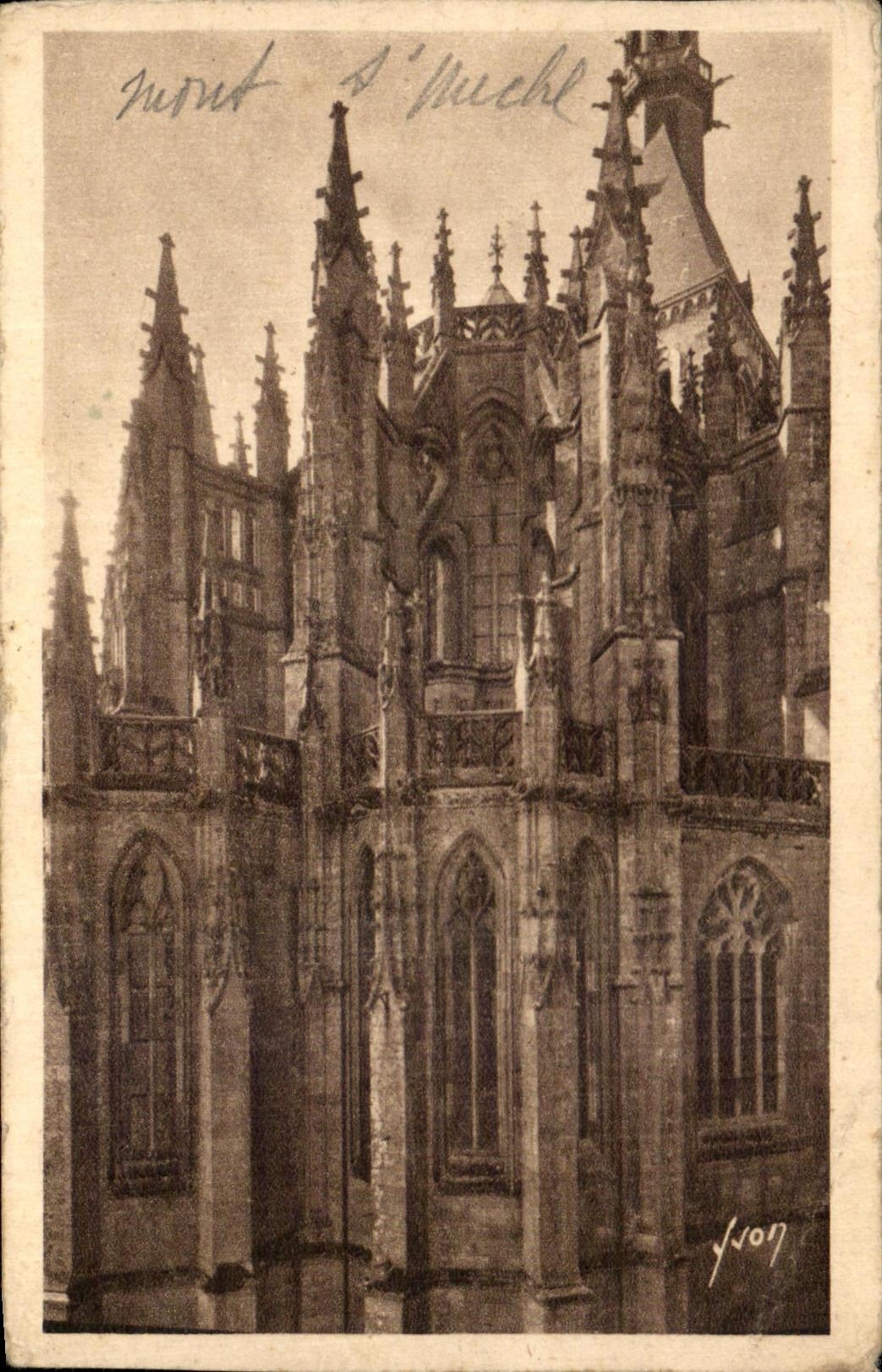 CPA Mont Saint Michel the Abbey church Chorus