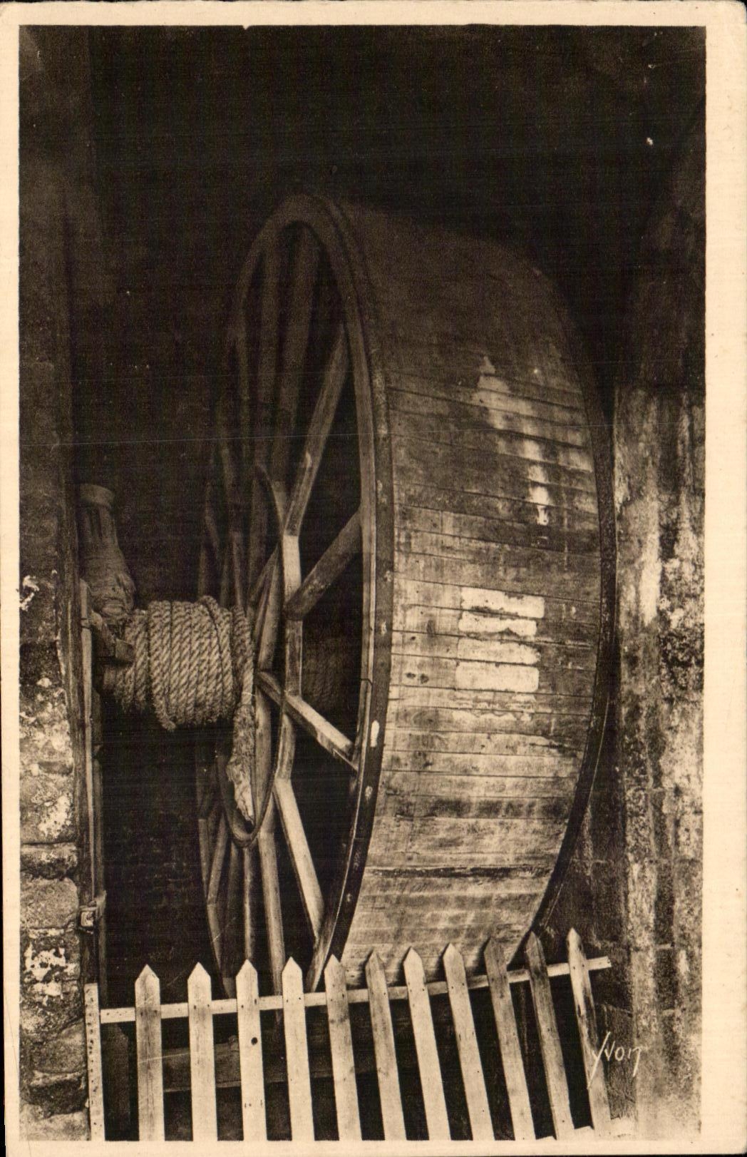 CPA Soft France the Mount St Michel abbey the Wheel Assembles Load