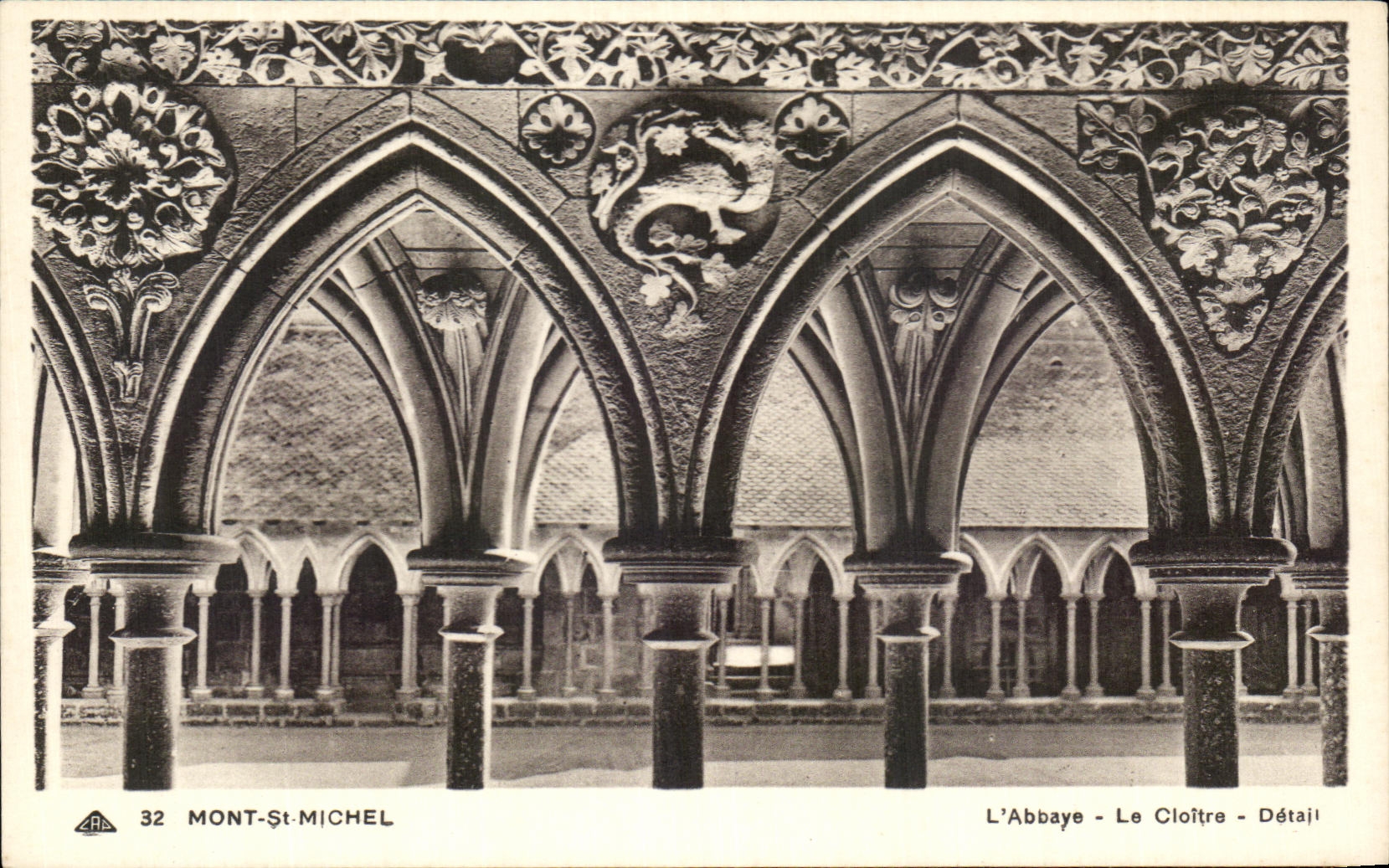 CPA Mount St Michel the abbey the Cloister Detail