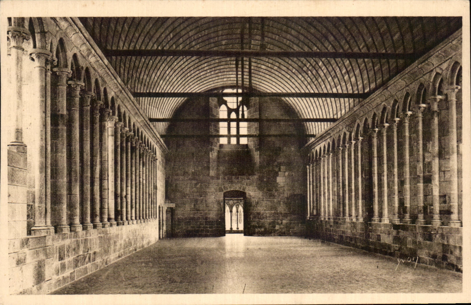 CPA Soft France the Mount St Michel Refectory Abbey Of the Monks